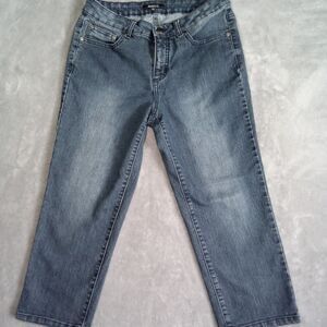 womans Relativity‎ blue denim jean capri size 10